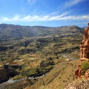 Cañón del Colca Full Day – Naturaleza, Cultura Andina y el Vuelo del Cóndor